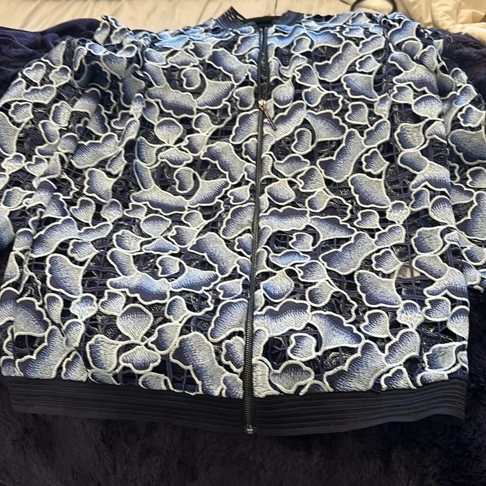 Jacket - Picture 7 of 7